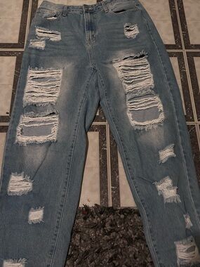 SHEIN Light Blue Distressed Mom Jeans